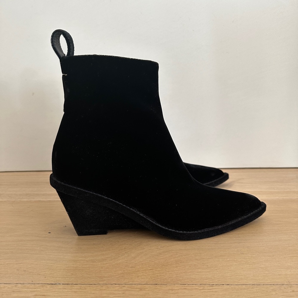 MM6 Masion Margiela black velvet ankle boots